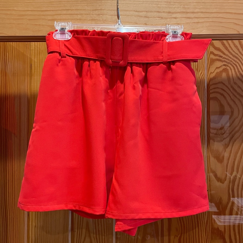High waist belted shorts size small
